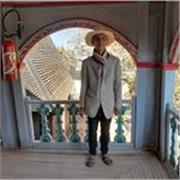 Journaliste-enseignant expérimenté propose des cours de français 