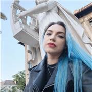 Cantante y cantautora con clara vocación por enseñar técnica vocal a niños, jóvenes y adultos