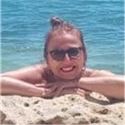 Signora sessantenne con lunga esperienza all ufficio commerciale estero offre lezioni individual in presenza.