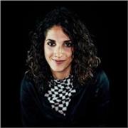 Studentessa con diploma di Liceo linguistico e laurea triennale in Comunicazione e didattica dell'arte impartisce lezioni di Inglese, Storia dell'arte e filosofia