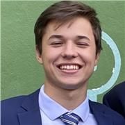 Profesor de matemáticas estudiante de ingeniería telecomunicaciones, con un gran manejo de cualquier tipo de matemáticas, puedo dar clase desde primaria hasta bachiller, amplia disponiblidad tanto online como presencial