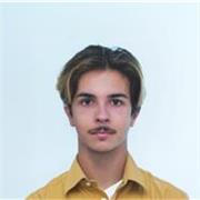 Profesor de inglés centrado en la enseñanza a alumnos de Primaria, ESO y Bachillerato.