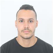 prof de français et d'anglais dans un centre franciscan, j'ai 4 ans d'expérience ma spécialité c'est l'anglais, j'ai la licence .