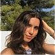Profesora de apoyo escolar con experiencia fuera en Estados Unidos. Tengo el C1 y actualmente curso cuarto de veterinaria