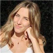 Laureata in Scienze e Tecniche Psicologiche, laureanda in Psicologia, ho vissuto all’estero per diversi anni