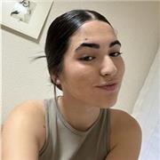 Profesora de lengua, latín... que ha superado el bachillerato humanístico, en Madrid