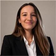 Studentessa universitaria, ripetizioni di lingua inglese a studenti dell’elementari, medie, superiori e stranieri