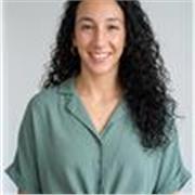 Profesora de primaria especialista en inglés; apta para todas las etapas de primaria.