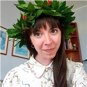 Dottoranda di chimica impartisce lezioni di inglese per scuola primaria e secondaria