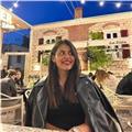 Her yaş grubuna ders verebilirim. İnsanlara yardımcı olmayı ve başarılarına destek olmayı hedefliyorum.