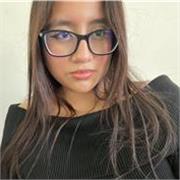 Maestra de apoyo escolar especializado en clases de un segundo idioma para niños de forma virtual