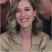 Profesora titulada de inglés con más de 9 años de experiencia ofrece clases particulares hechas a medida, adaptadas 100% al alumno