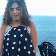 Chica responsable con titulación de bachillerato de ciencias y tecnologías, módulo superior de nutrición y dietética, y actualmente realizando el grado de ciencias y tecnología de los alimentos