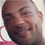 Direttore Commerciale, impartisce lezioni di economia aziendale, finanza aziendale, Gestione commerciale, problem solving, sviluppo marketing, sviluppo banca dati, gestione acquisti, corsi personalizzati di nuova generazione sulla vendita diretta e indire