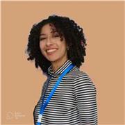 Étudiante passionnée et certifiée avec un niveau avancé en anglais, je propose des cours particuliers adaptés à tous les âges, enfants et adultes.