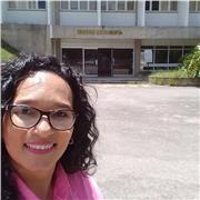 Profesora de Química imparte clases virtuales de ciencias básicas