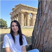 Profesora de italiano apta para todas las edades y niveles