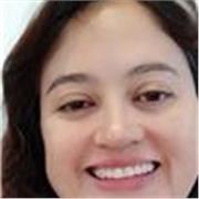 Profesora de ingles de enseñanza media apoyo a estudiantes de enseñanza media y adultos