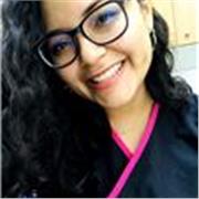 Profesora de inglés que imparte clases a todas las edades con experiencia