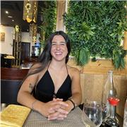 Profesora de apoyo para matemáticas se forma presencial o online