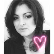 Insegno Albanese per adulti e bambini. Sono un insegnante di madrelingua albanese laureata al università di Tirana.