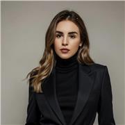 Sei alla ricerca di un insegnate d’inglese appassionato e serio? Siete nel posto giusto. Contattatemi in privato per più info.