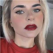 Studentessa diplomata offre lezioni d’inglese