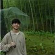 Estudiante bilingüe, inglés nativo, muy bueno con niños