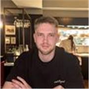 Hello! My name is Paul, and I am a native French speaker who has been living in the UK for the past 8 years. I’m passionate about helping students gain confidence and enjoy learning French. Whether you’re a beginner or looking to improve your speaking ski