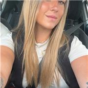 Estudiante de psicología en último curso, coordinadora de un centro dental, experiencia previa en clases particulares