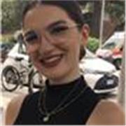 Diplomata al Liceo Linguistico Orazio di Roma e Studentessa al secondo anno di Scienze della Moda e del Costume all’Università La Sapienza di Roma impartisce lezioni d’inglese e d’italiano per stranieri