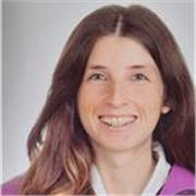 Profesora de primaria, amable y muy simpática, con capacidad para dar clase a todas las edades y diversidades.