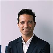 Te ayudo a conocer las posibles salidas profesionales. Te ofrezco mi experiencia y contactos de más de 10 años de carrera