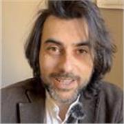 Impara a raccontare con la voce. Creazione podcast e storytelling educativo con approccio narrativo