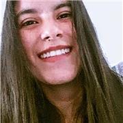 Profesora de Frances imparte clases a niños de todas las edades