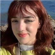 Profesora de diseño gráfico con experiencia en el sector de 4 años. Clases 100% adaptadas a las necesidades de cada alumno, sin necesidad de experiencia previa