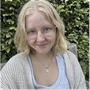International tutor offering online lessons, with an IB top grade in higher level psychology, for students.