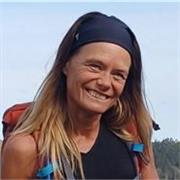 Profesora nativa, licenciada y con mucha experiencia da clases de Inglés y Holandés