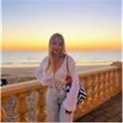 Profesora apta para todas las edades y casi todas las materias de ESO y Bachiller