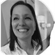 Mit einem Abschluss in Naturwissenschaftspädagogik und vier Jahren Unterrichtserfahrung gebe ich Mathematikunterricht für Kinder i