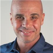 Scrittore/Ghostwriter impartisce lezioni private. Costruzione scritti: romanzi, tesi, temi italiano. Scrittura creativa