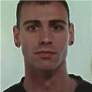 Profesor de Inglés titulado con C1 por la Escuela Oficial de Idiomas. Experiencia durante 3 años impartiendo clases particulares. Estancias en el extranjero estudiando y trabajando en inglés que suman un total de 2 años y medio.