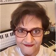 Experienced piano and music theory teacher offering online lessons