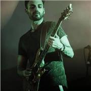 Chitarrista professionista offre lezioni di chitarra (elettrica/acustica/classica) qualsiasi livello