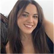 Profesora de inglés y español titulada y con máster en enseñanza de lenguas, con un año de experiencia en academia privada