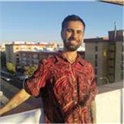 Músico latinoamericano multiuntrumentista autodidacta con 10 años de experiencia. Doy clases presenciales y online a niños/as y ad