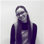 Laureata in Mediazione linguistica (lingue di specializzazione: inglese e tedesco) e attualmente studentessa in Strategie di Comunicazione (Università di Padova) offre lezioni in lingua inglese a ragazzi delle medie e superiori