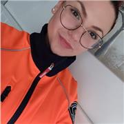 Soy una chica de 18 años, me encanta enseñar y dar a conocer mis técnicas y métodos de estudio de una forma sencilla, entretenida y dinámica.