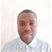 Professeur particulier donne cours de soutiens à des élèves en anglais