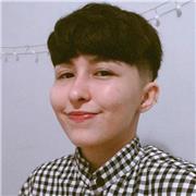 Professora particular de Língua Portuguesa com experiência em aulas on-line e presenciais